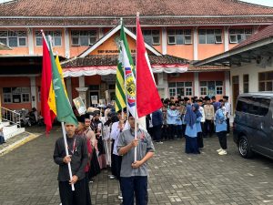 Read more about the article Poster Dakwah dan Semangat Kebersamaan Warnai Tarhib SMP Muhammadiyah rawalo